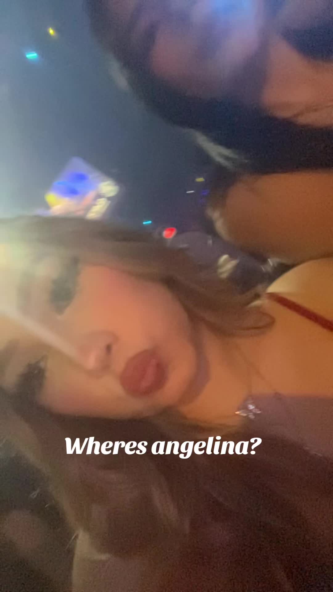 @Angelina🦋