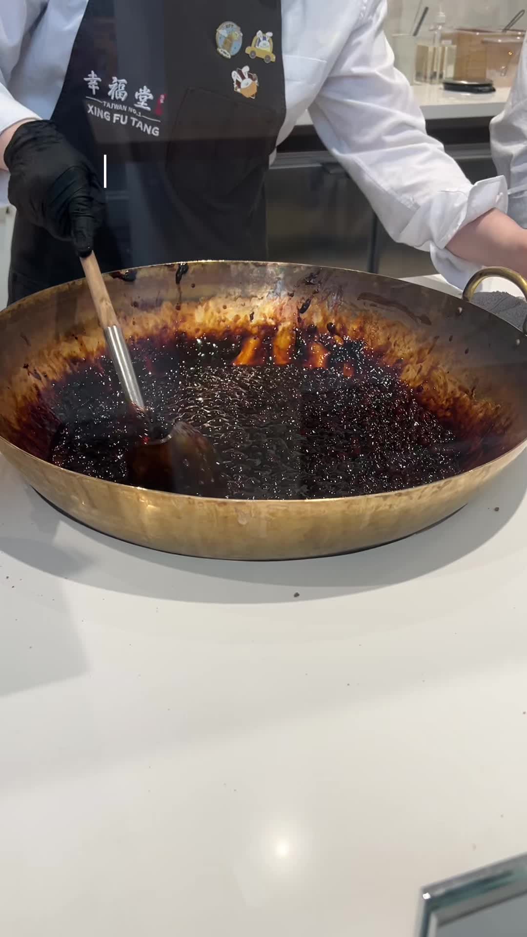 @eatswithmanny