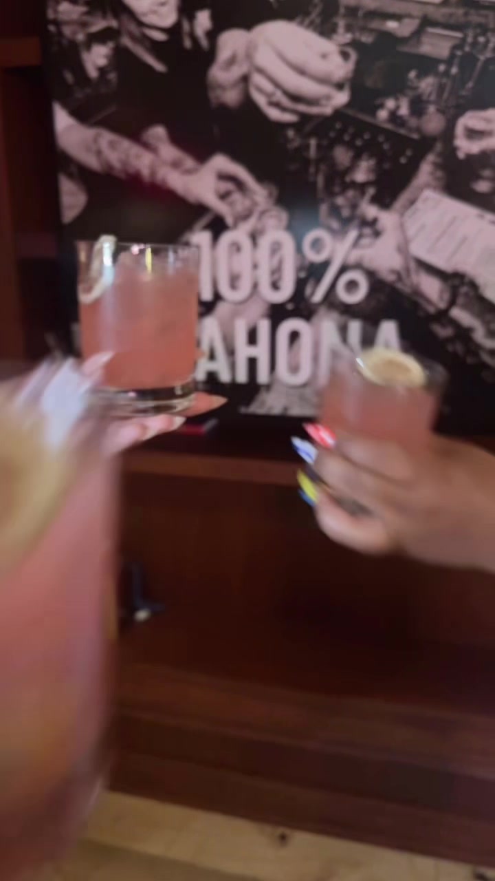 @Courtney | Cocktail Creator