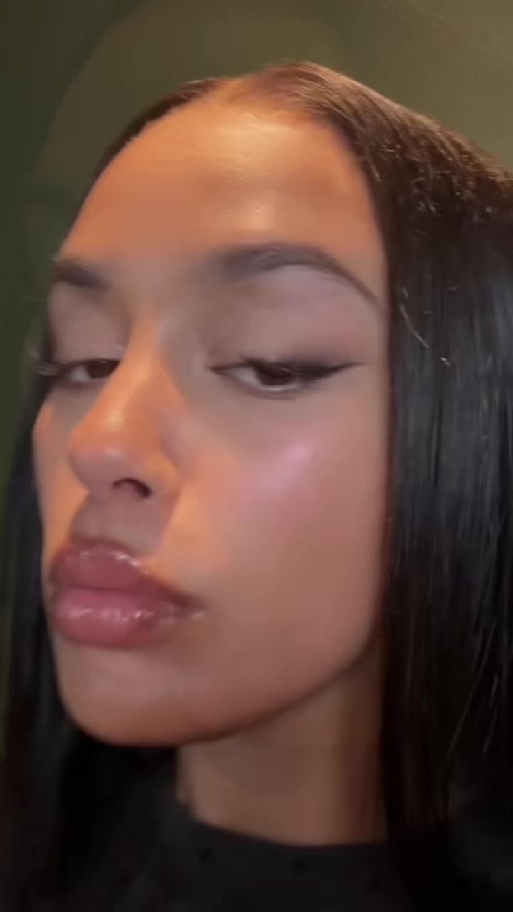 @Snowflake_kisses