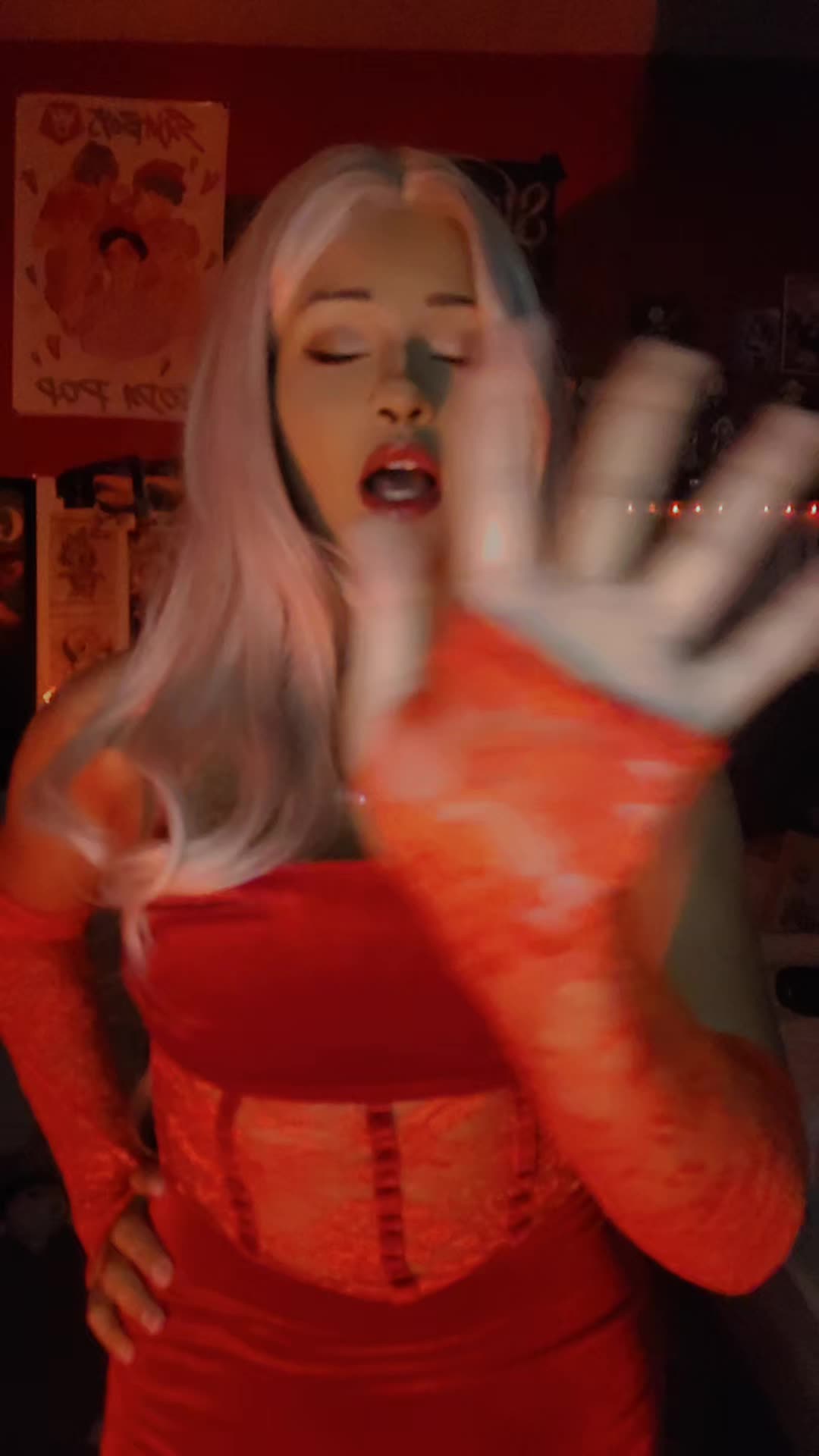 @Tired_cosplayz