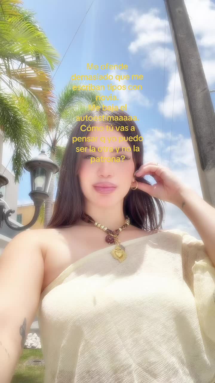 @R A C H E L L 🍸 🐆🫒