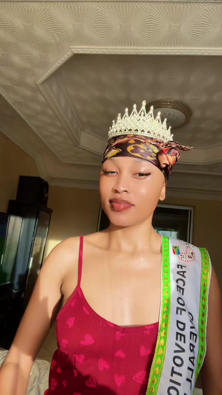 @tshidylekhanya🇱🇸