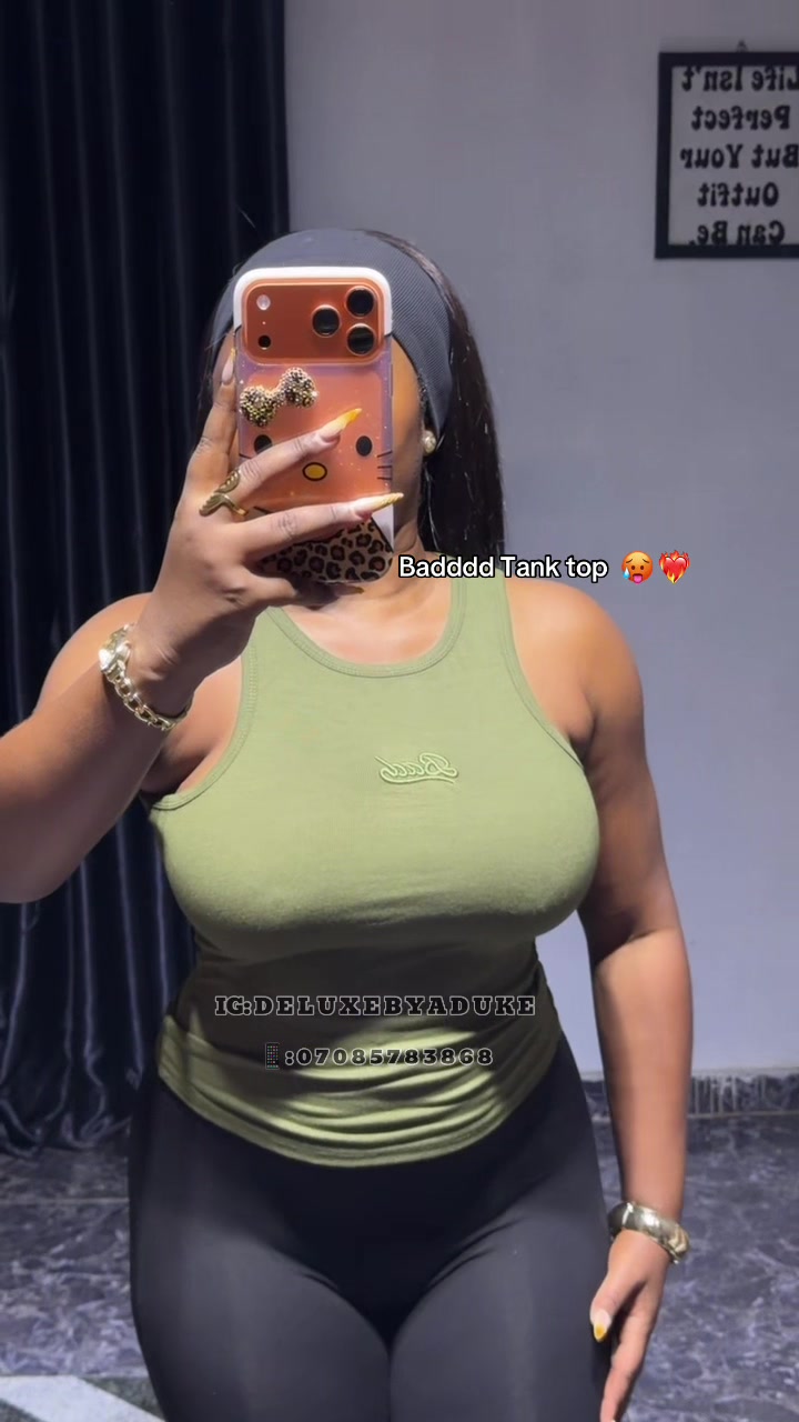 @Deluxebyaduke (CLOTHING STORE)