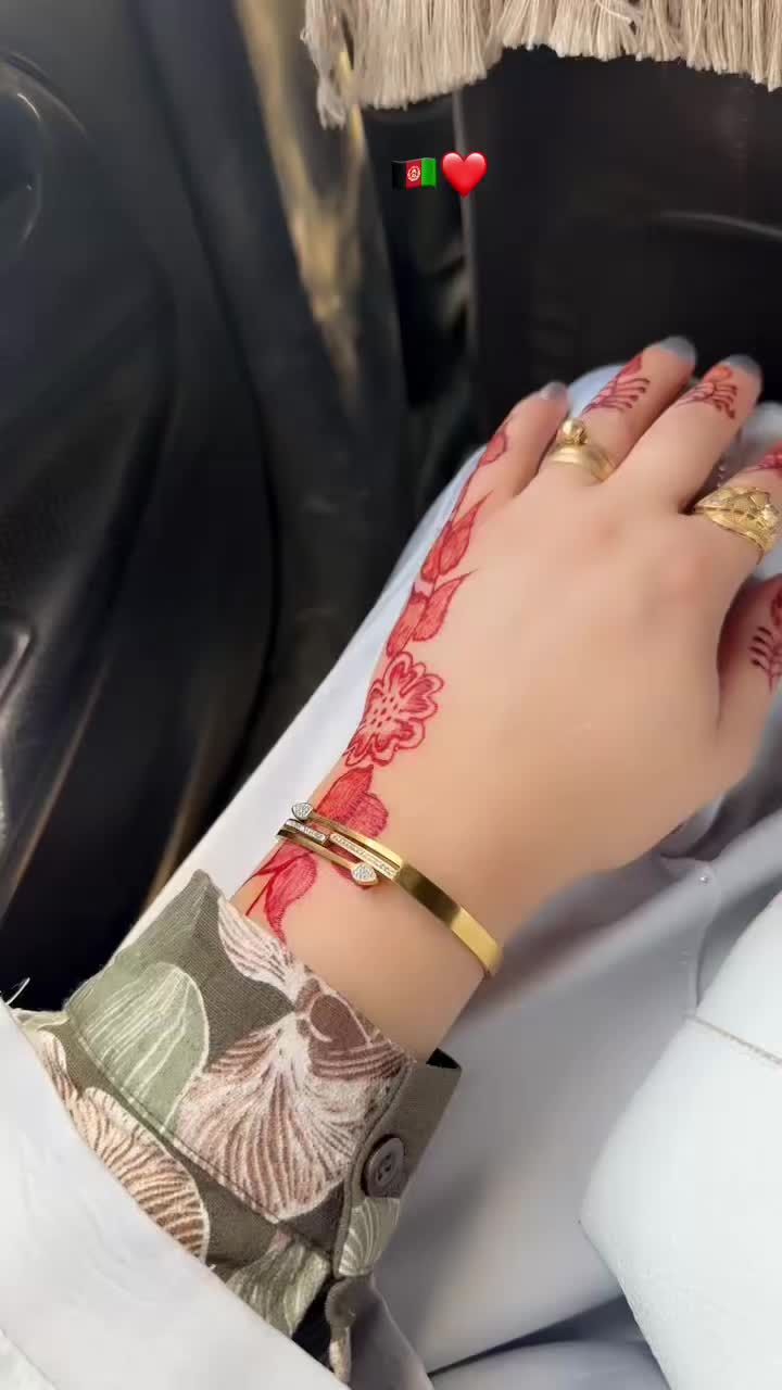 @Siran 👩❤️👨🦋❤️