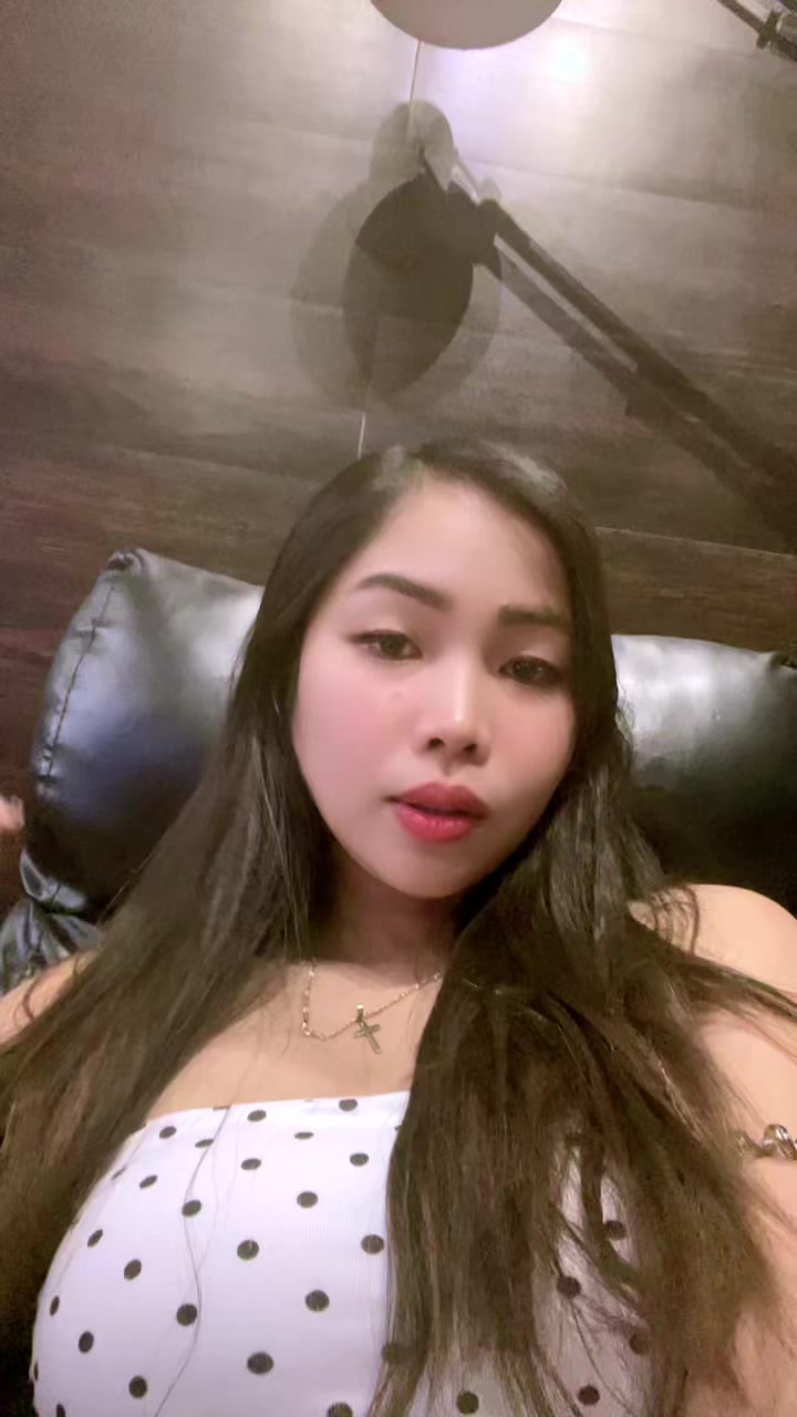@Isla Miles🛍️