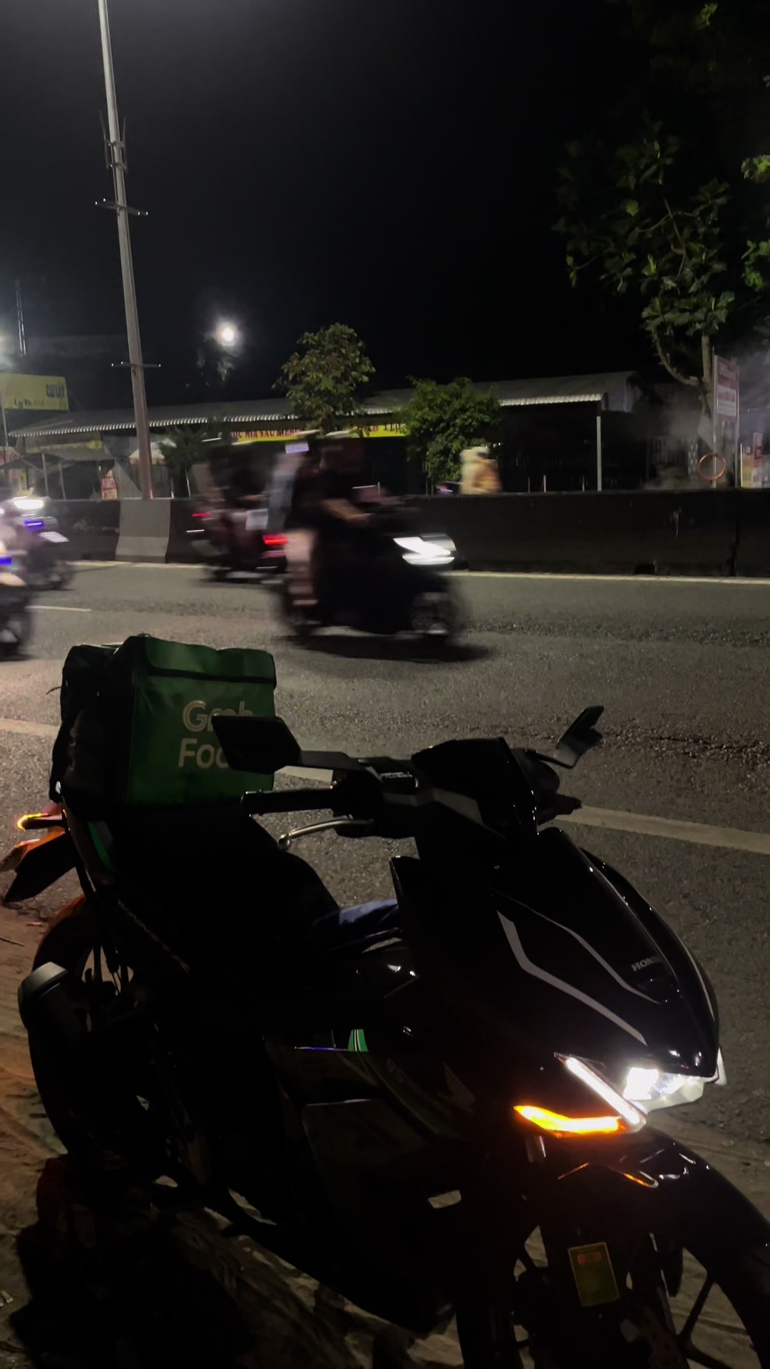 @Trai nhìn ổn