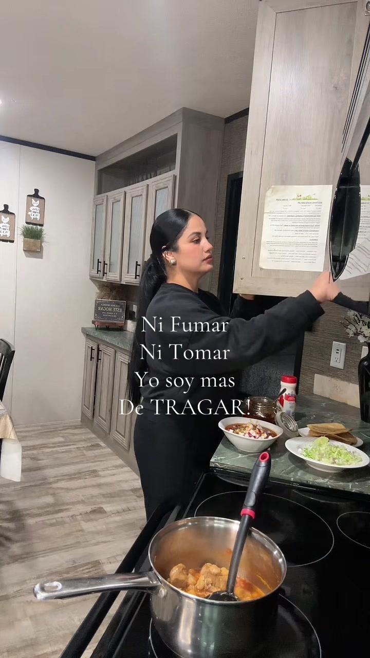 @Clau Perez🦋🥀✨