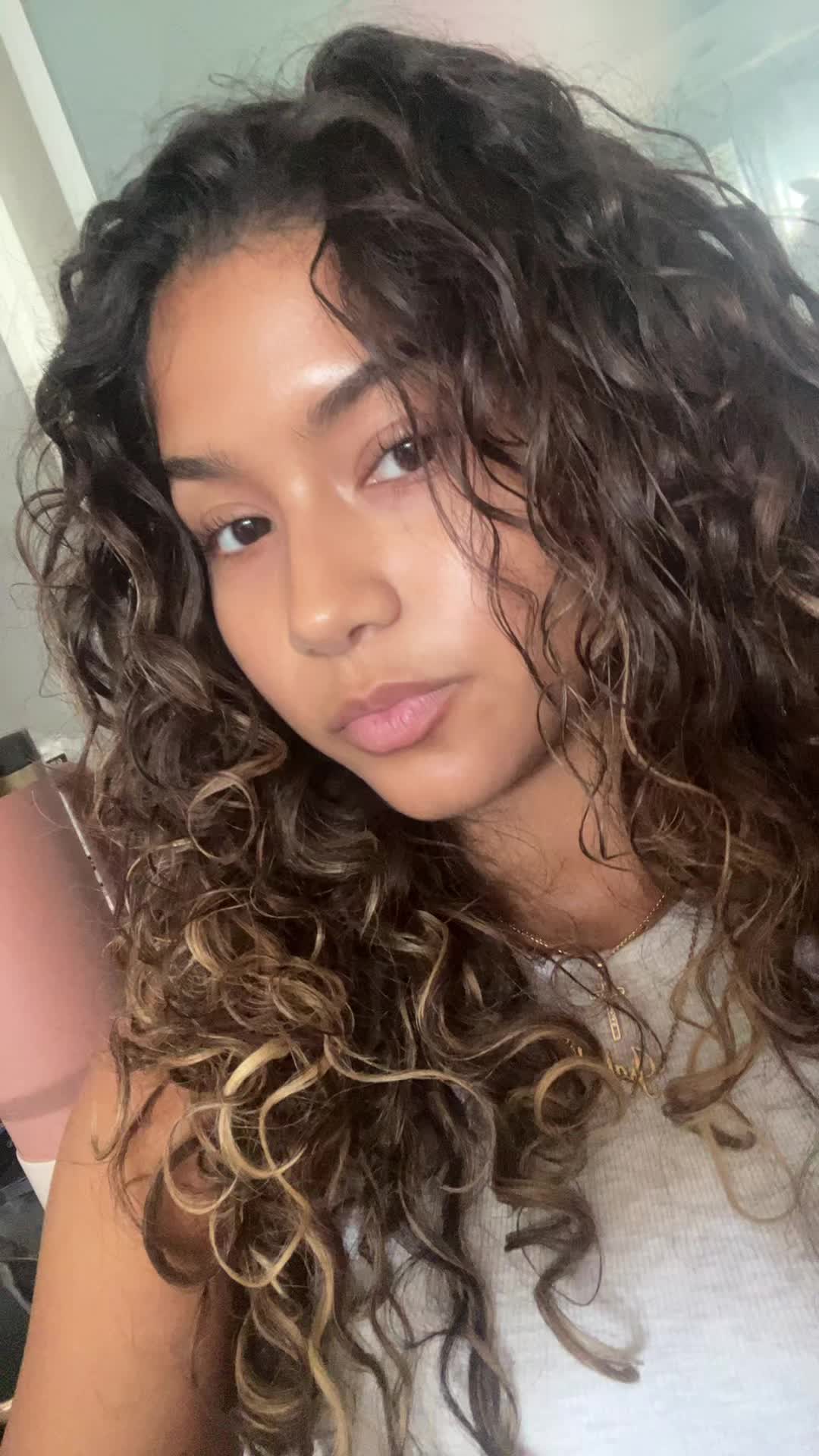 @🤫