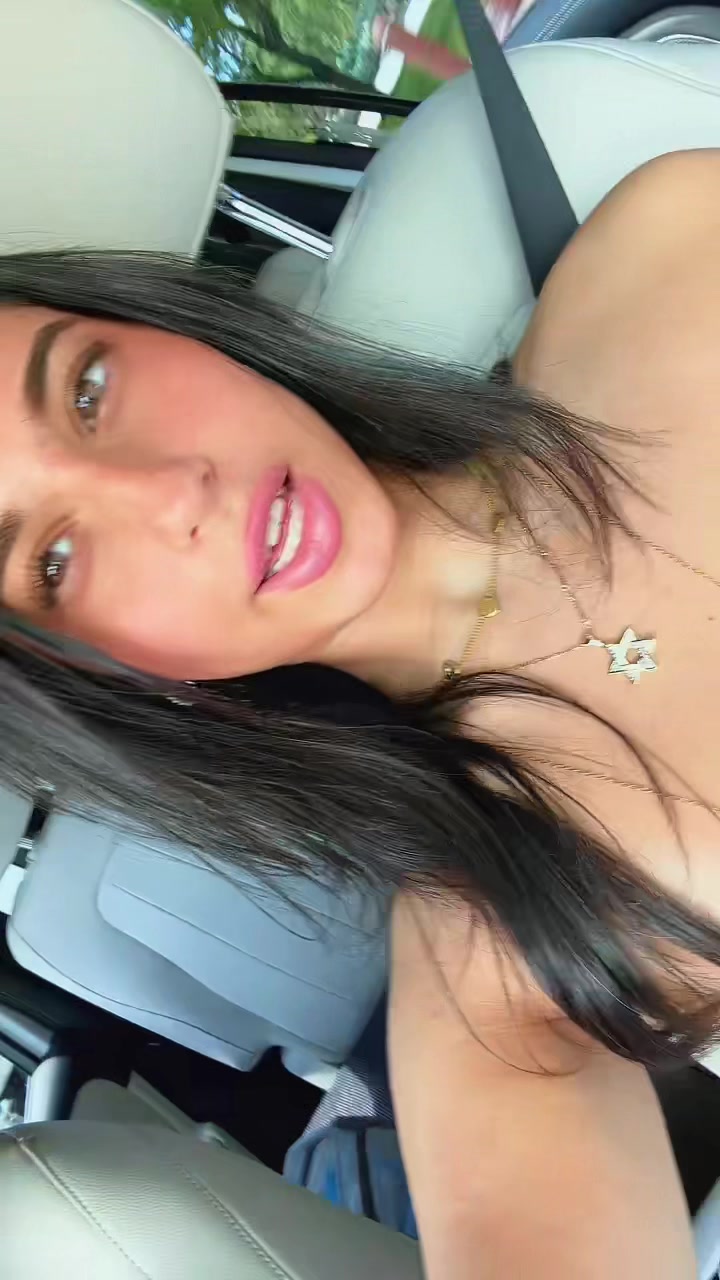 @leahtrysker