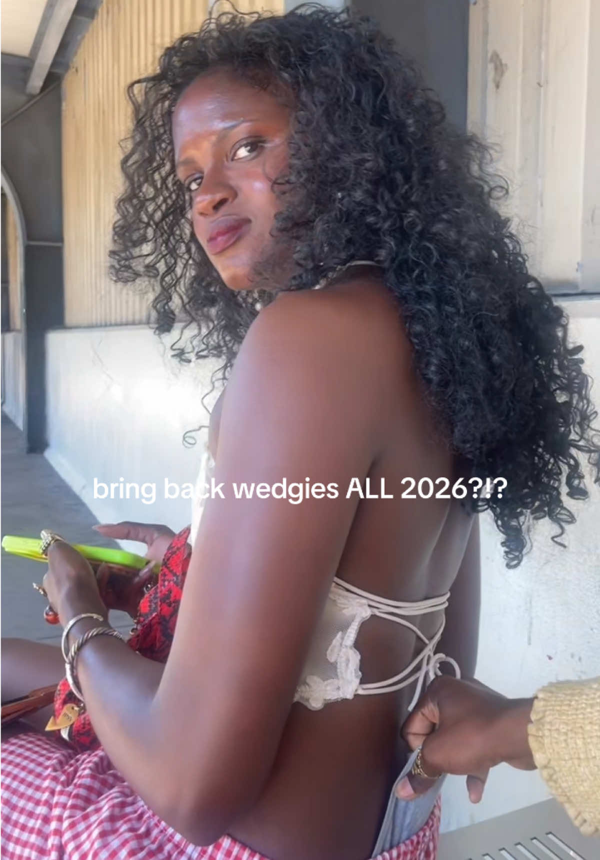 @MADEL&Eacute;INE