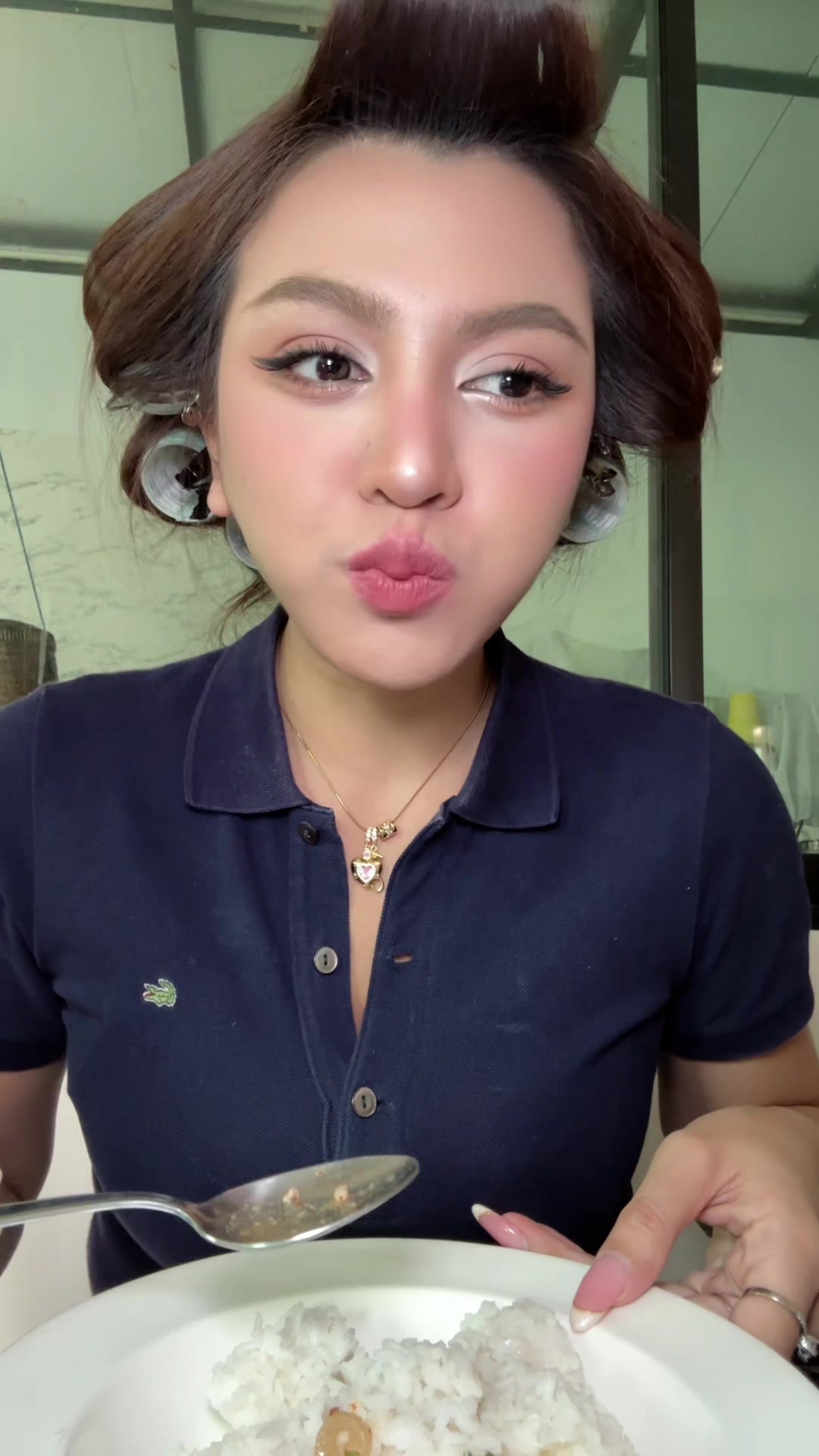 @Janthiny