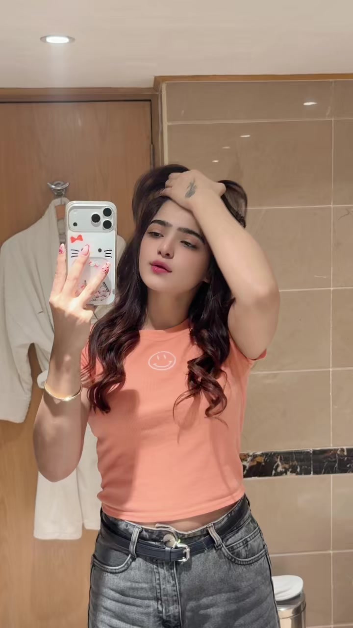 @Malaika Khan