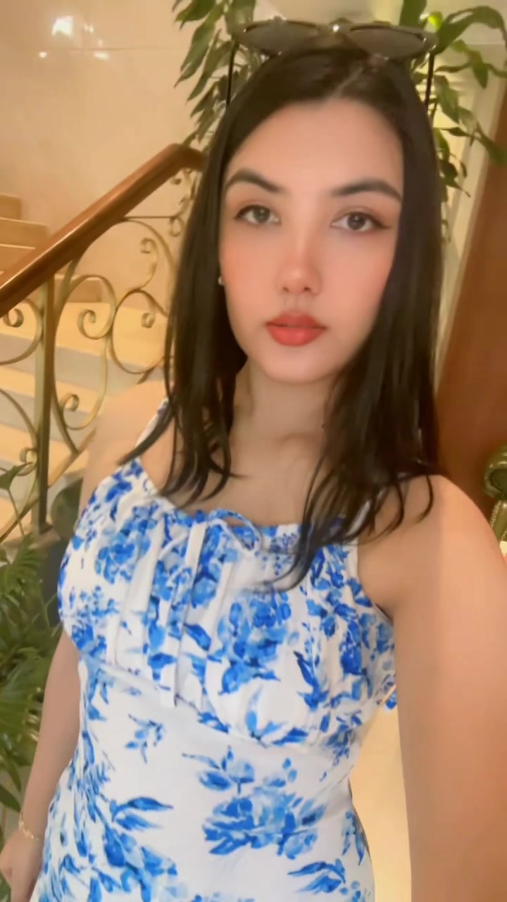 @AKRITI👑