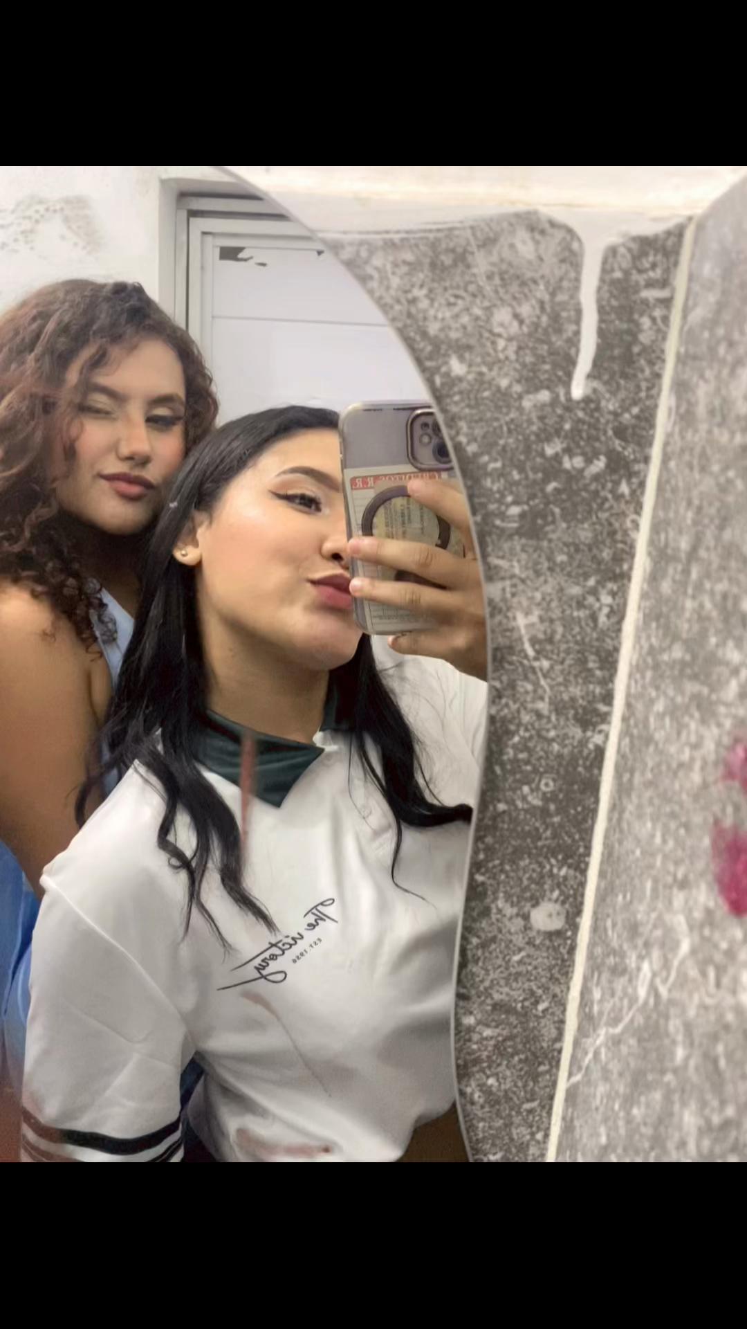 @Angie Amaris🐝