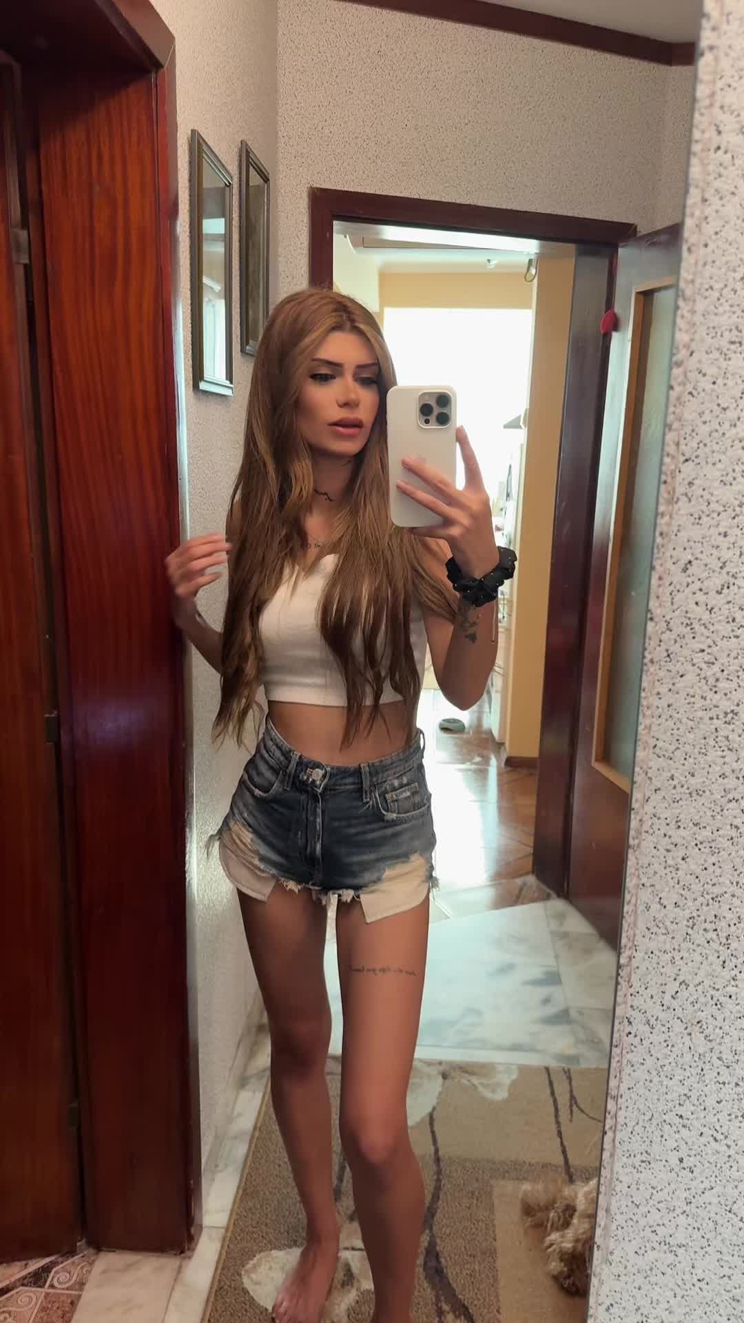 @✨D✨