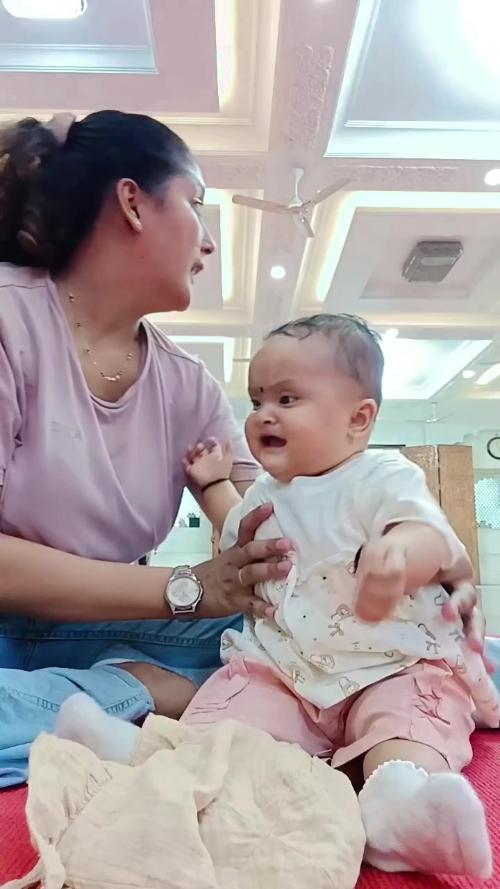 @Kaashvi Ko Mamu👑