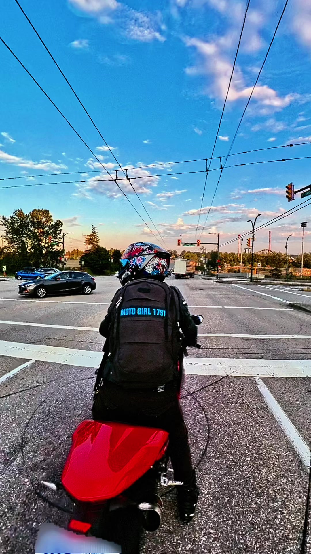 @Motogirl