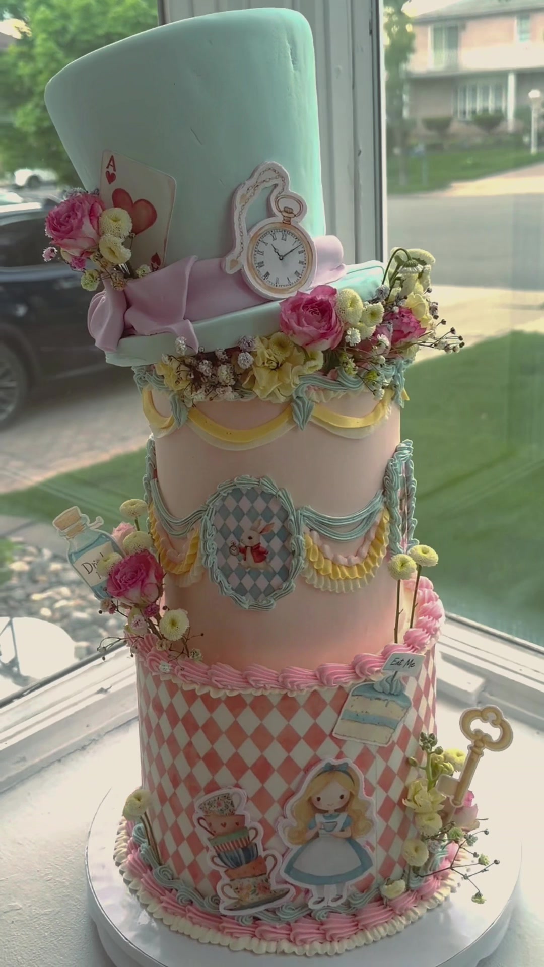 @sweet tooth cakery