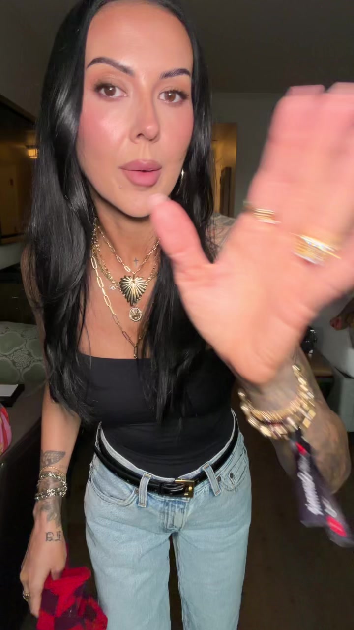 @Nikki La Rose
