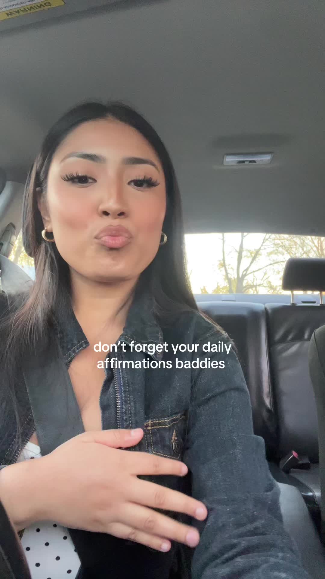 @yasminromann