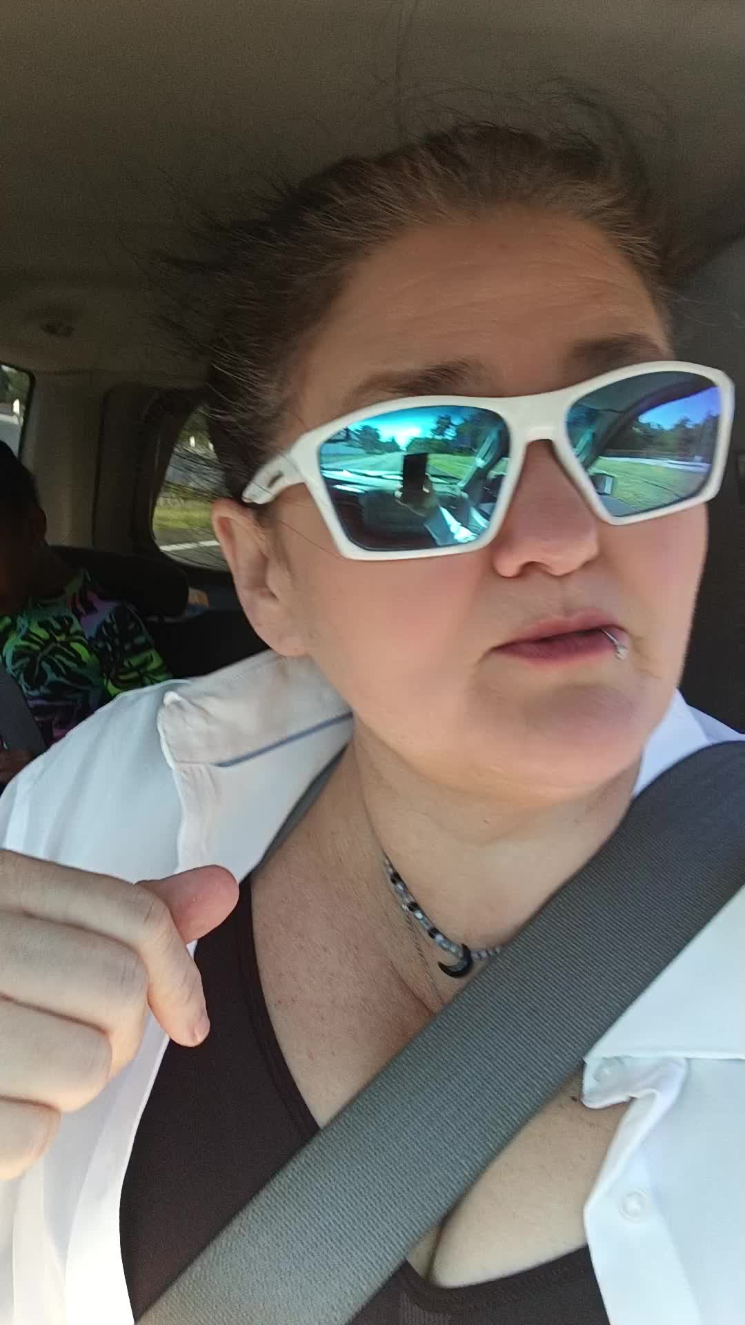 @smilesnlaughs🤘
