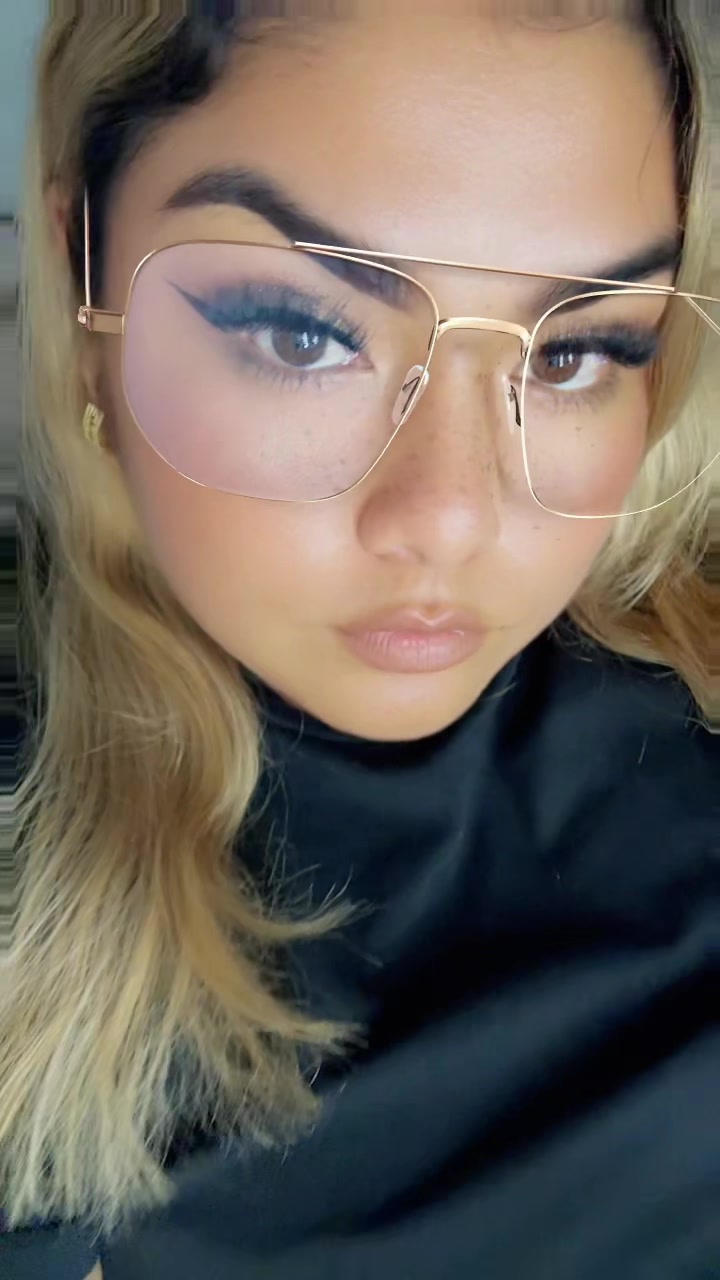 @Ariiyz