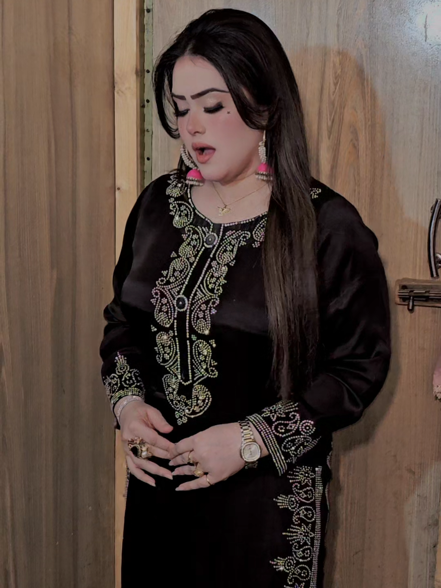 @Falak butt falak butt