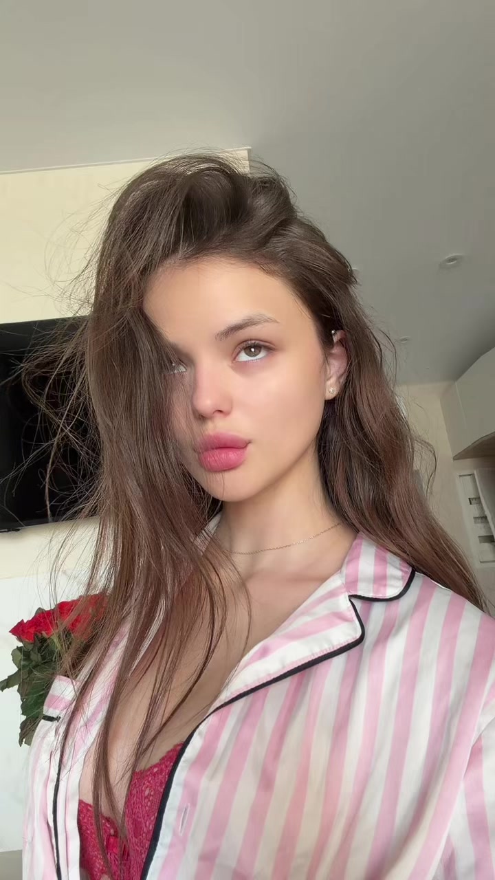@ᴀʟᴇxᴀɴᴅʀᴀ ʀᴏᴍᴀɴᴏᴠɴᴀ.