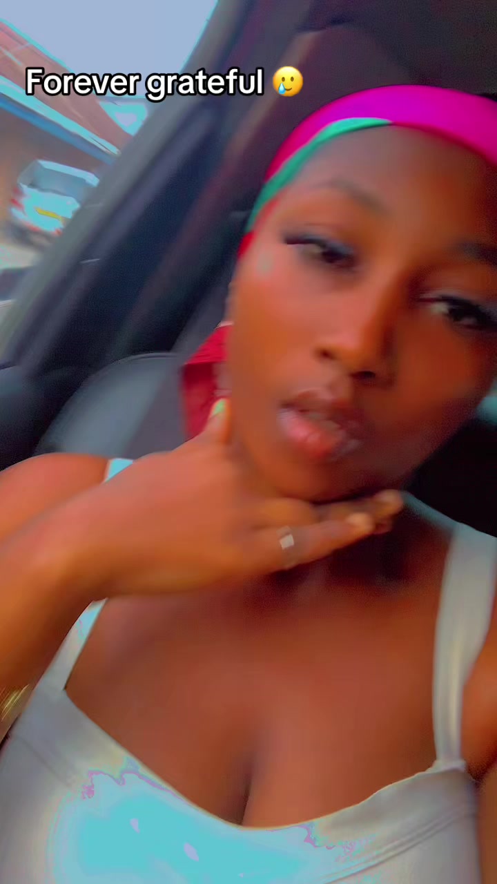 @🎀Dat gal Äřķøşüäħ 🎀🛍️