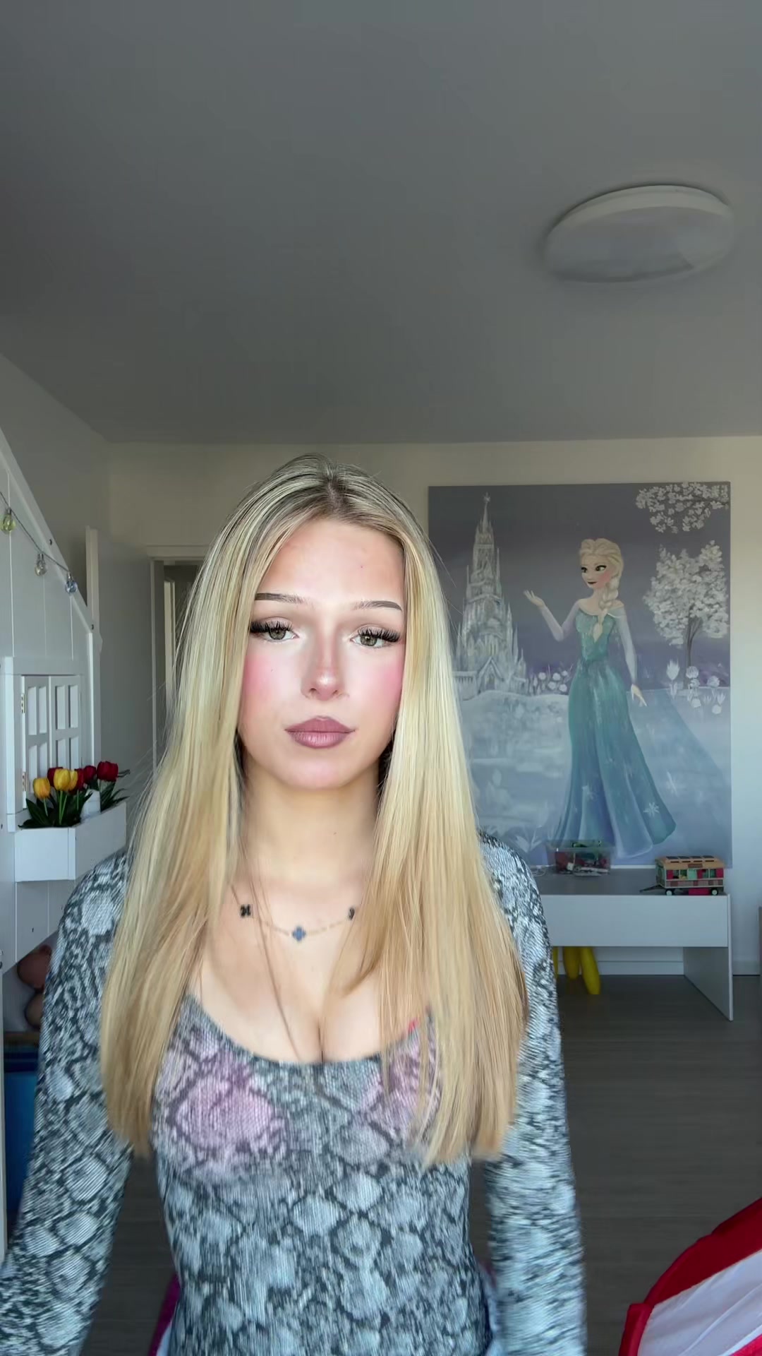 @𝐙𝐨𝐞𝐲