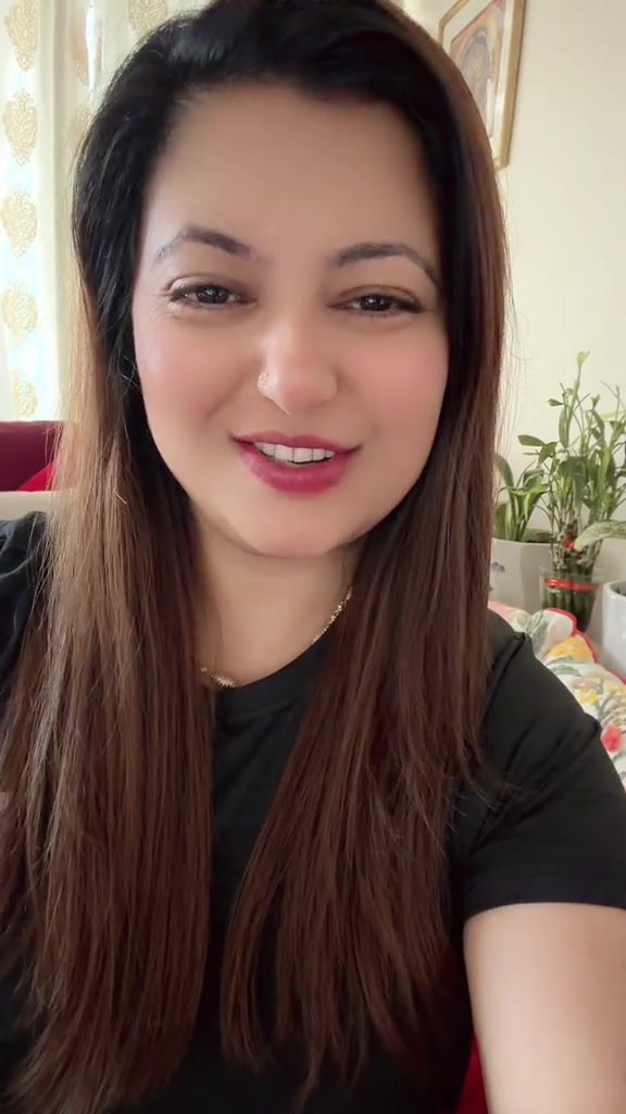 @Saniya 💫🇳🇵