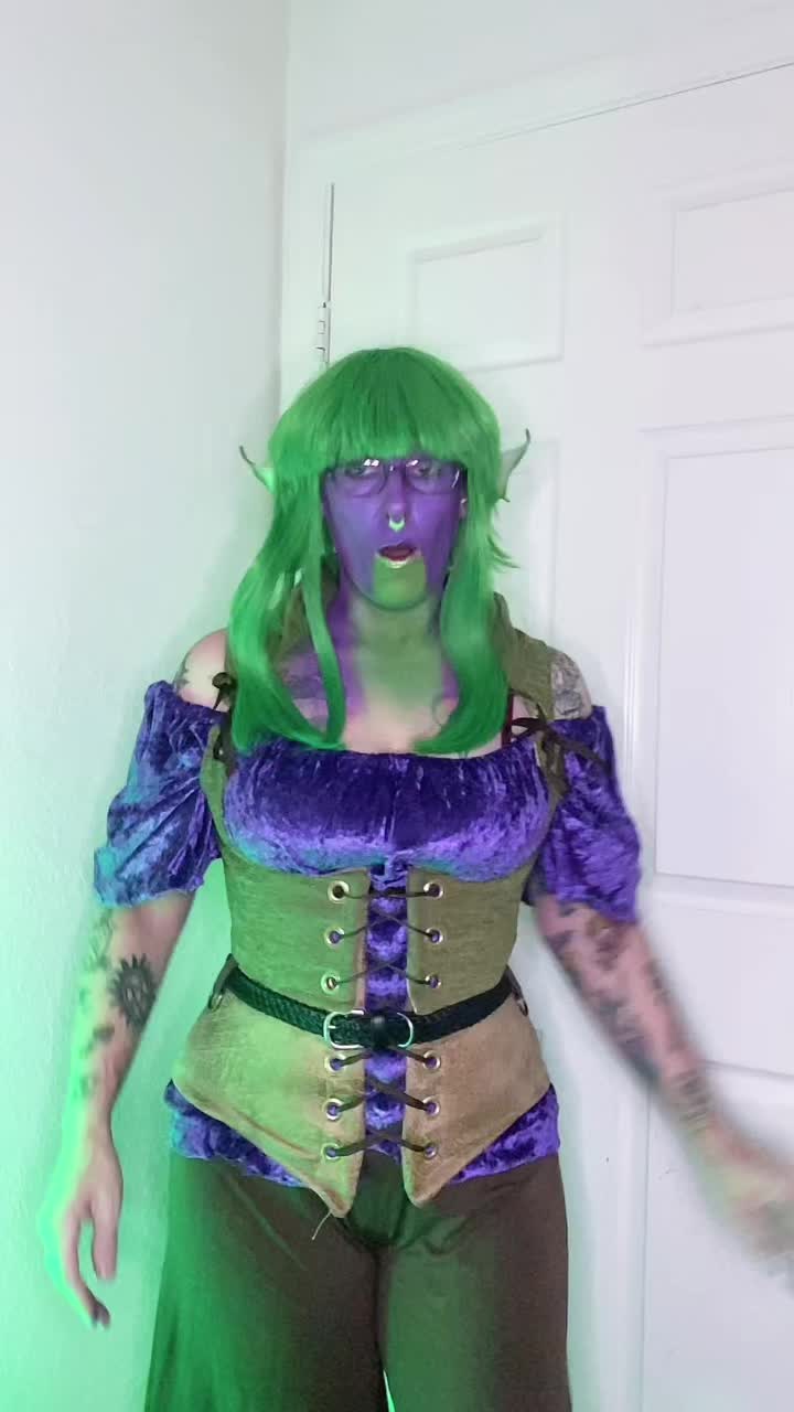 @Aurora Foxx