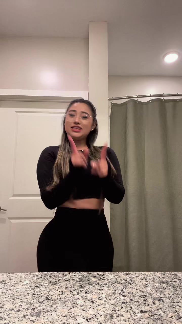 @Isa_Bella