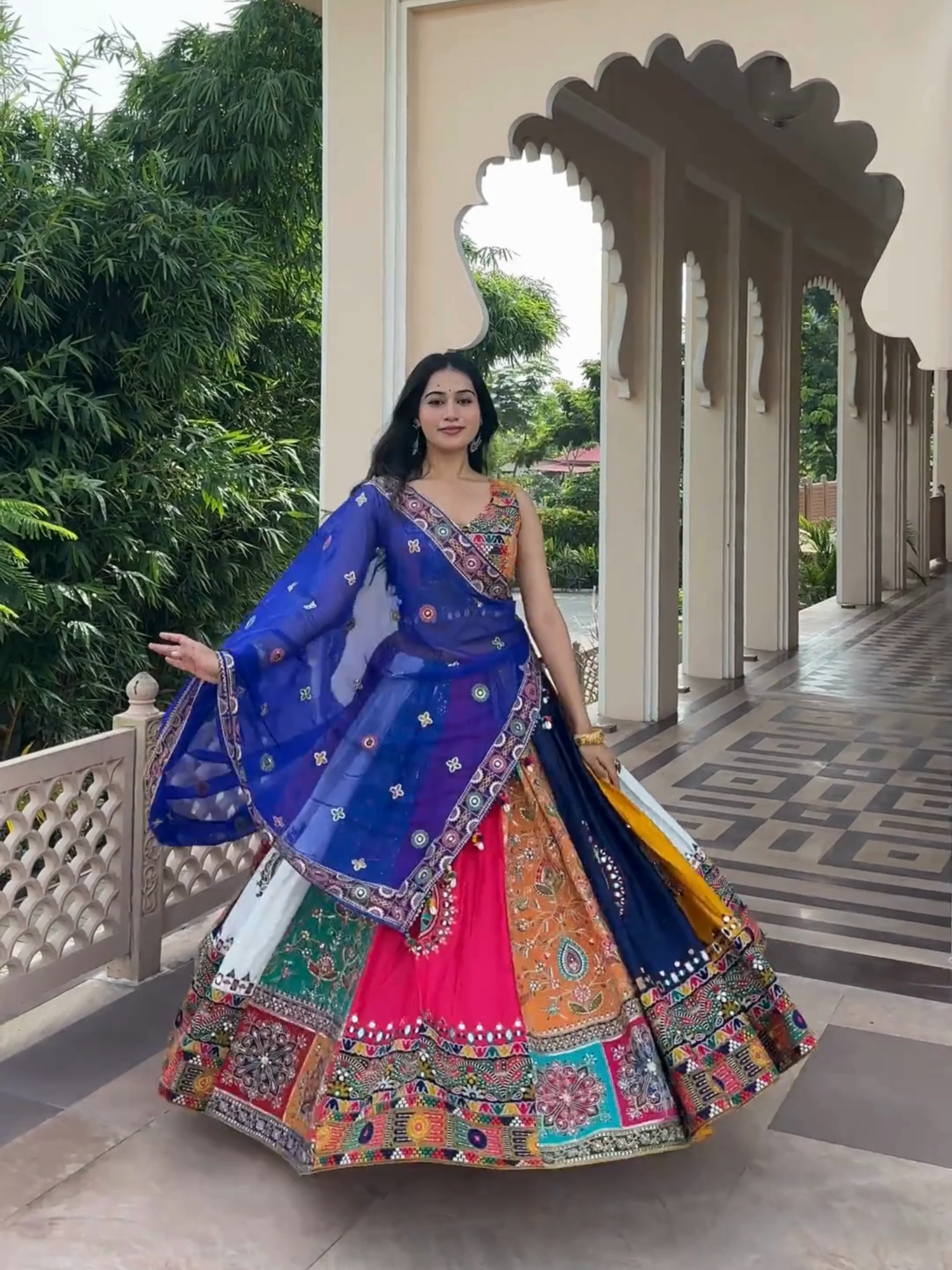 @Palkhi Fashion