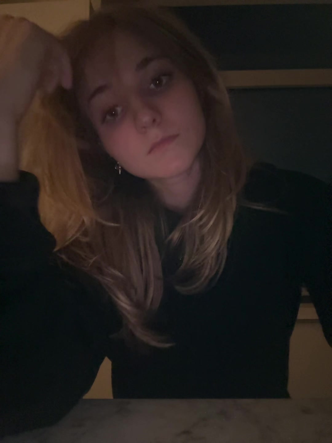 @elladaveyyyy