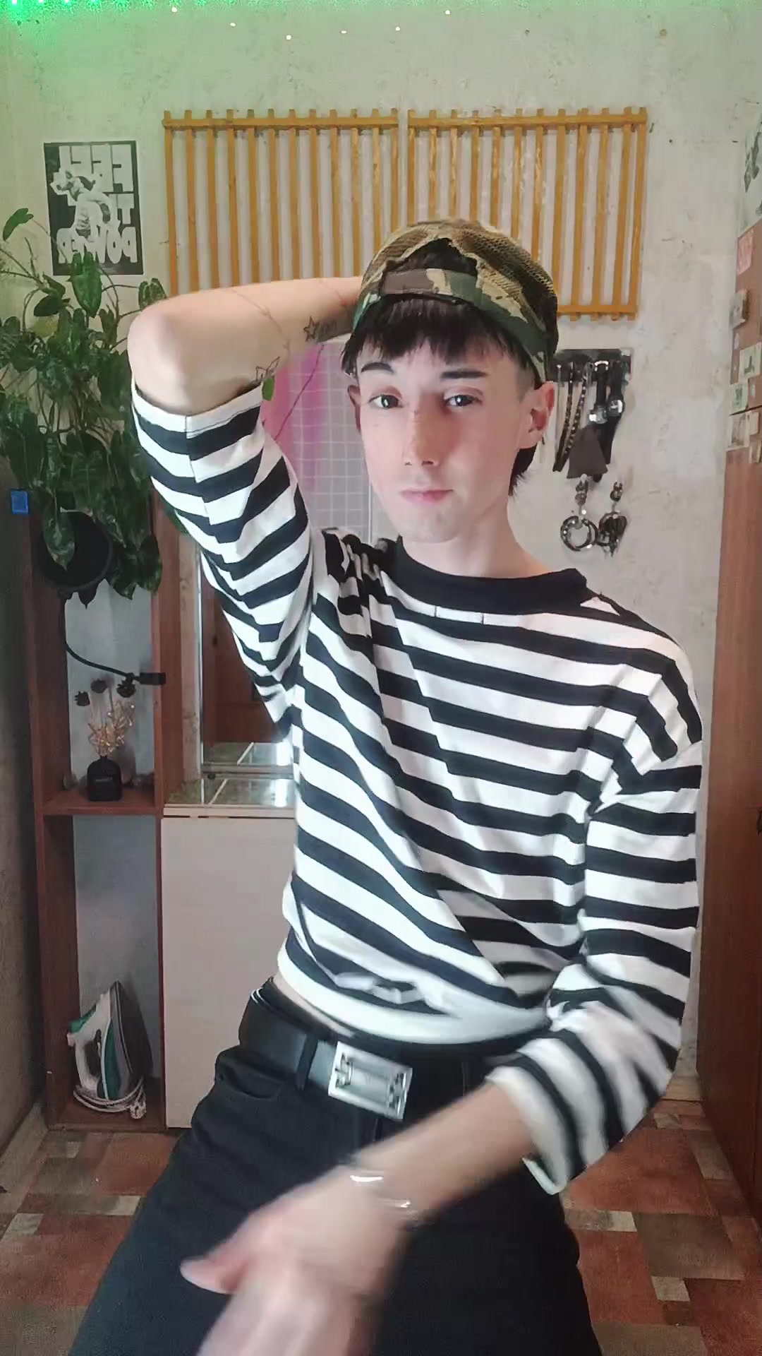 @★ 𝙍𝙚𝙩𝙧𝙤_𝙗𝙤𝙮_★