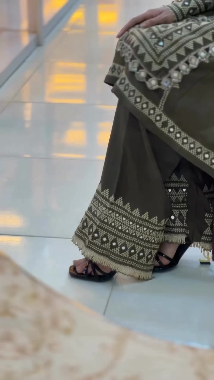 @🦋⃟⃟ ͥ ͣ ͫ نازش ماشکیلی👰࿐