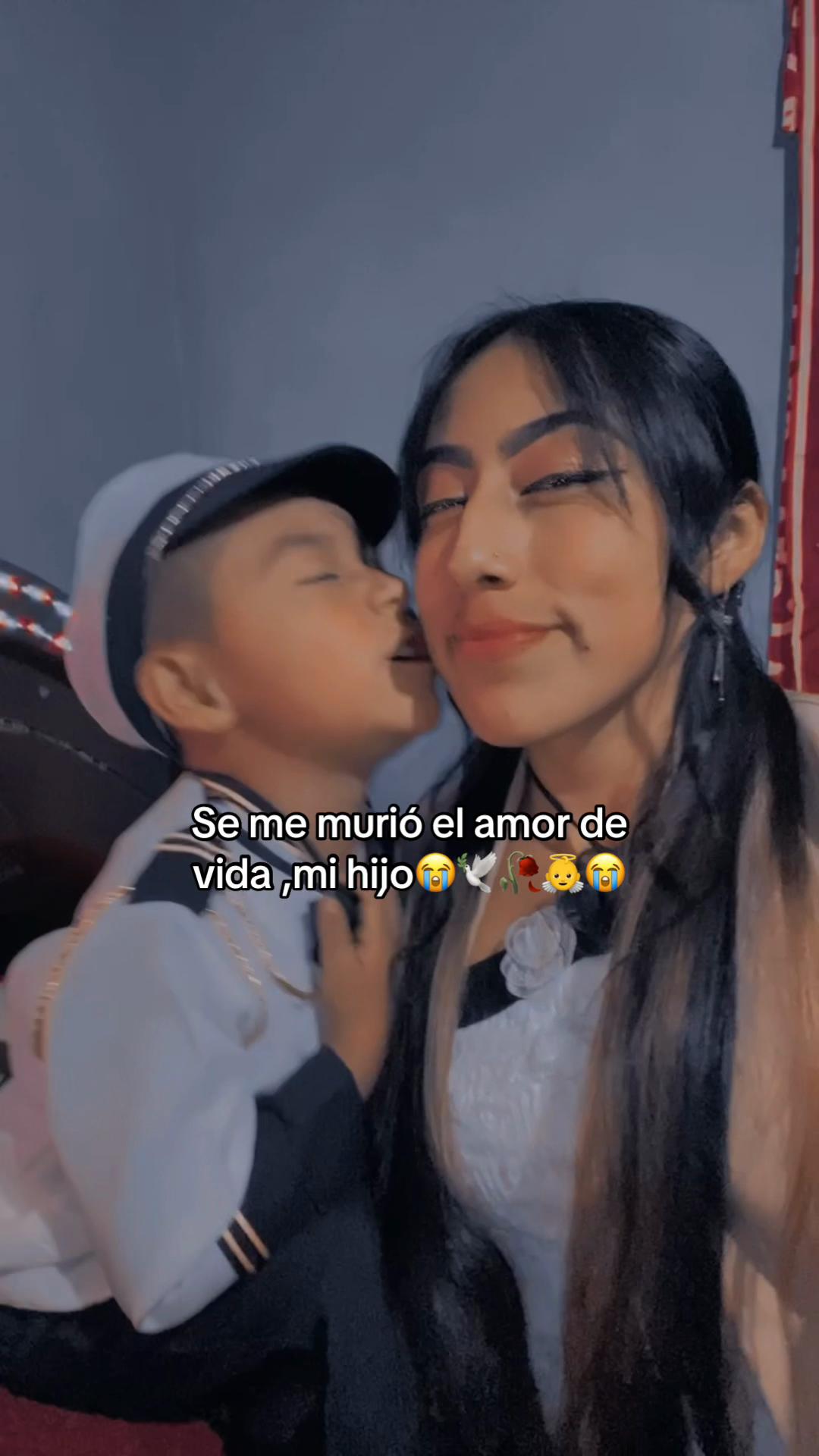 @👑__RØSÄ__🌹