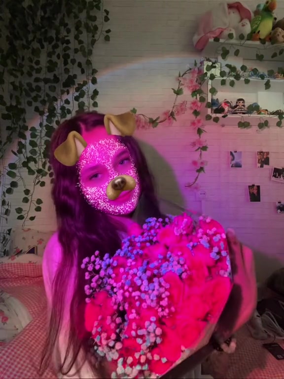 @лёля🍓