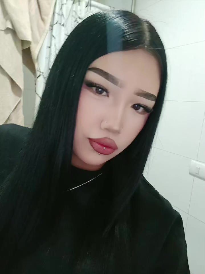 @𝓶𝓲𝓬𝓱𝓮𝓵𝓵 𝓯𝓵𝓸𝓻𝓮𝓼 🗝