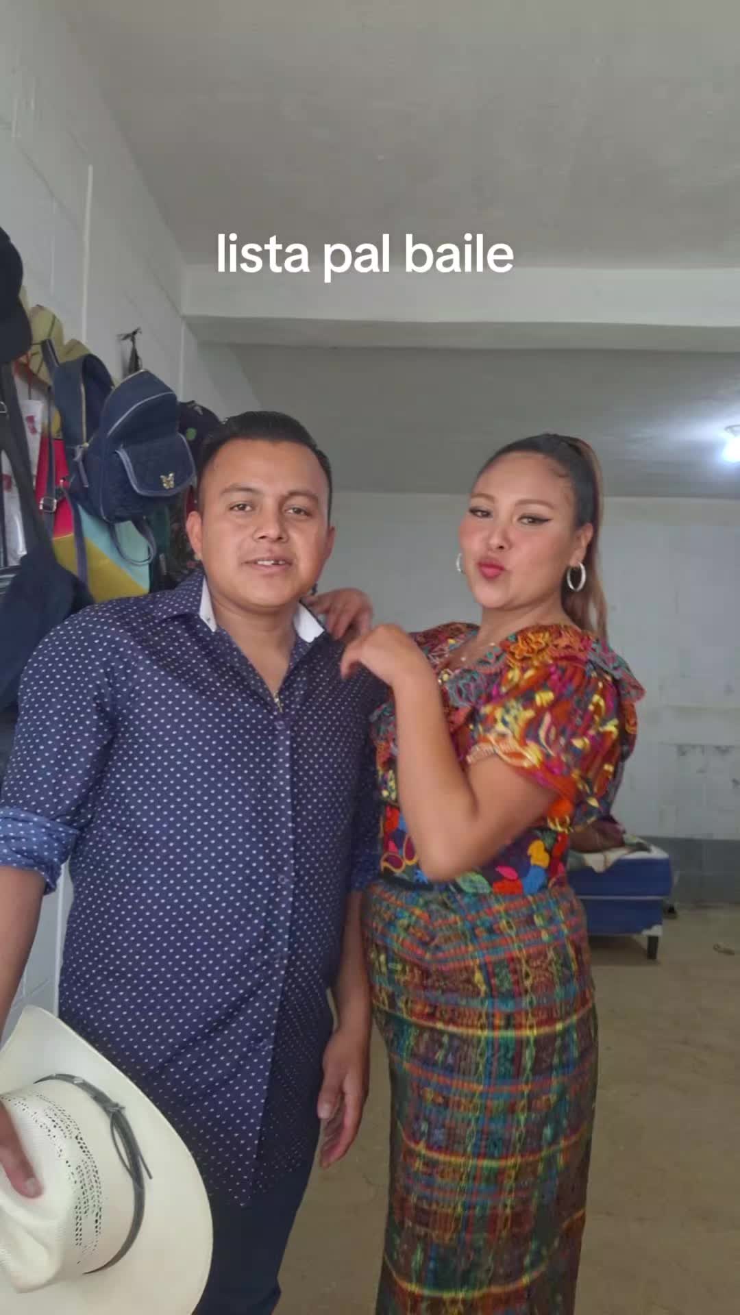 @bebesuki y el gallo