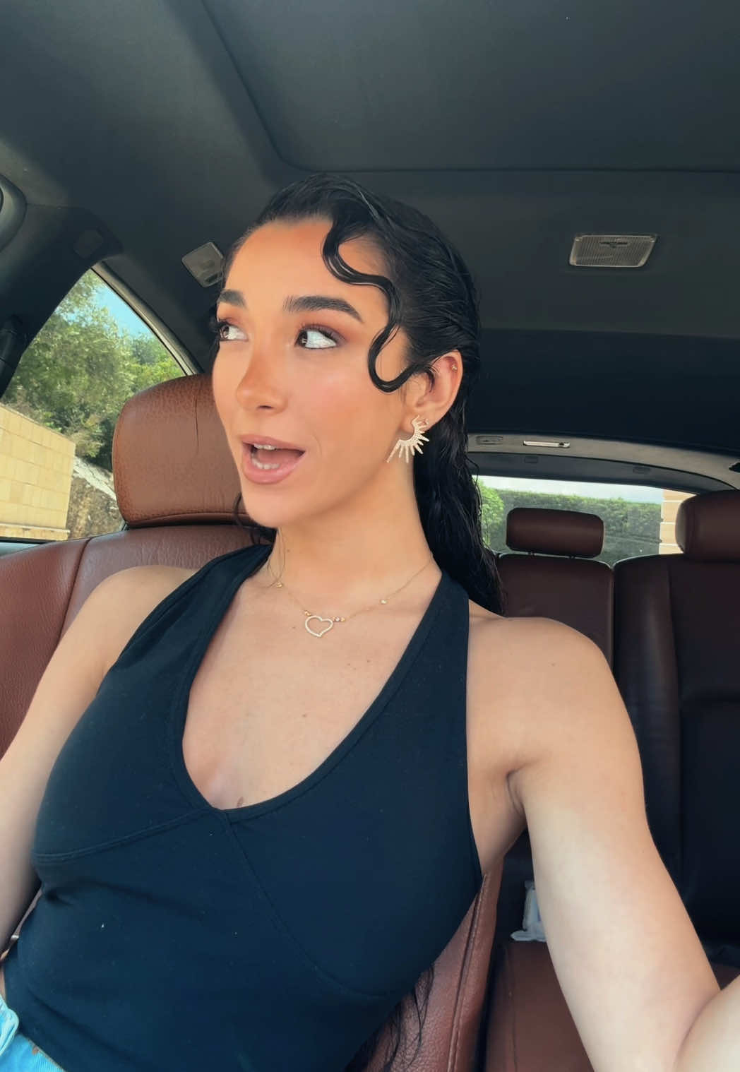 @Violette Mezraany