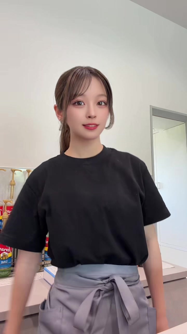 @りりあ