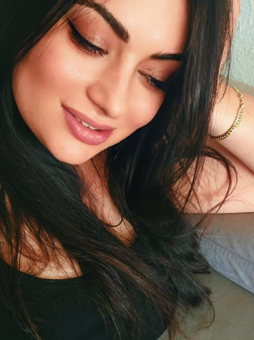 @YANA🖤