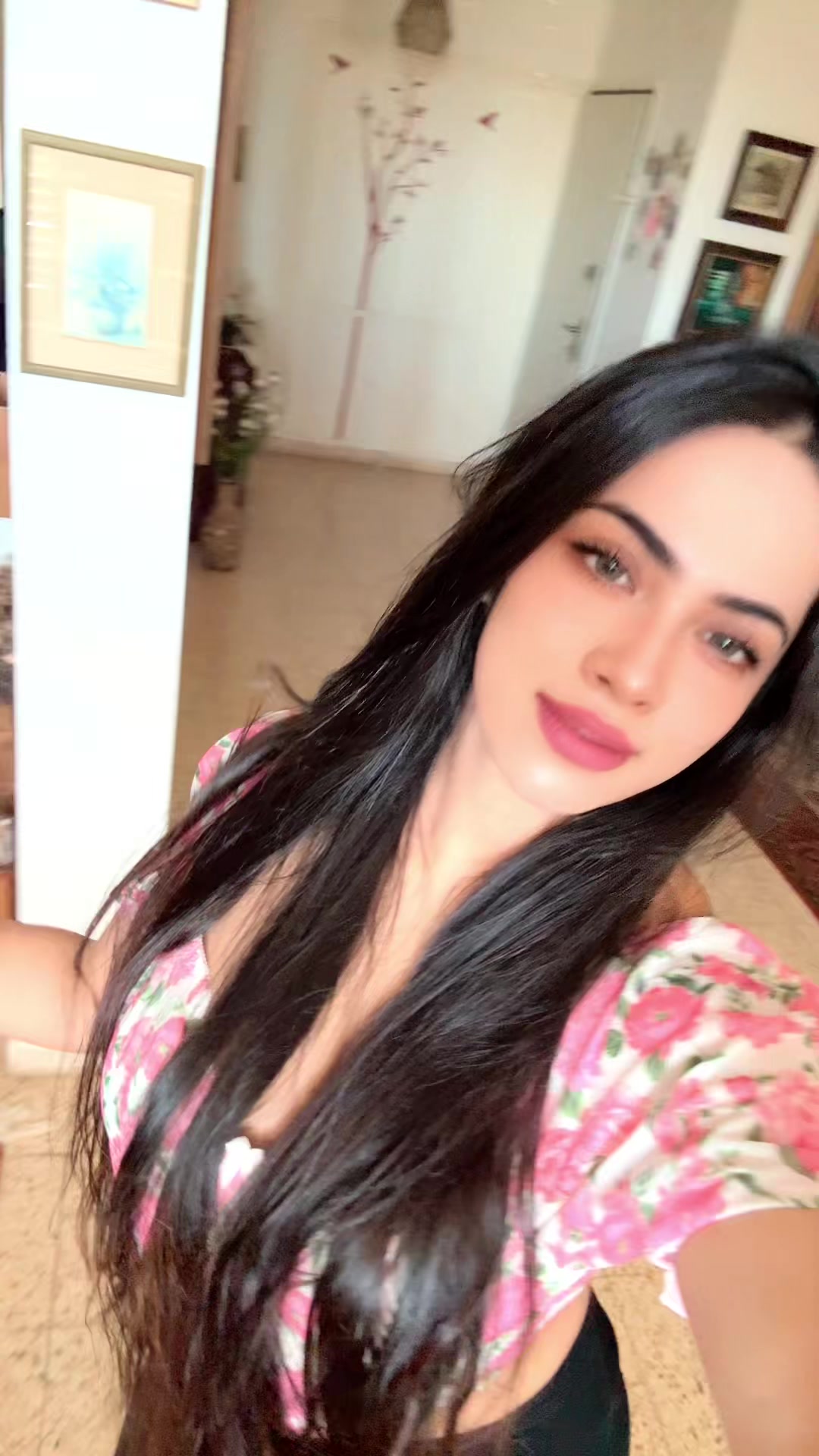 @Naisha
