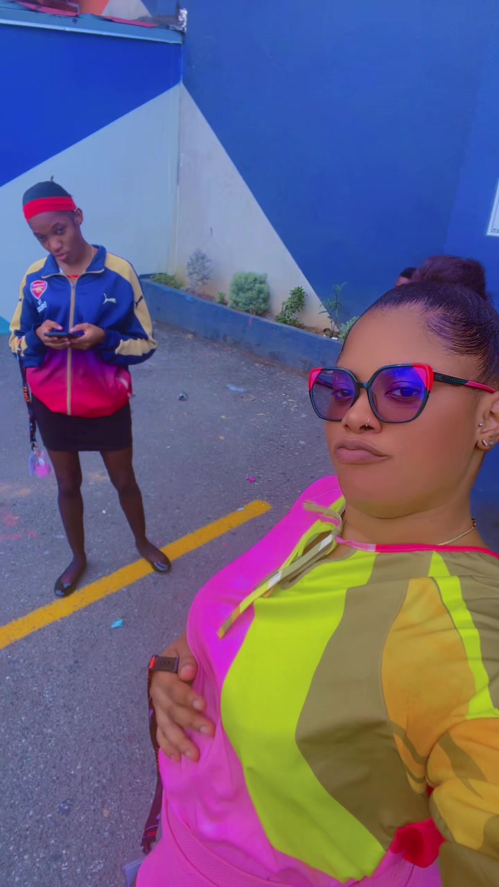 @Tia🥰