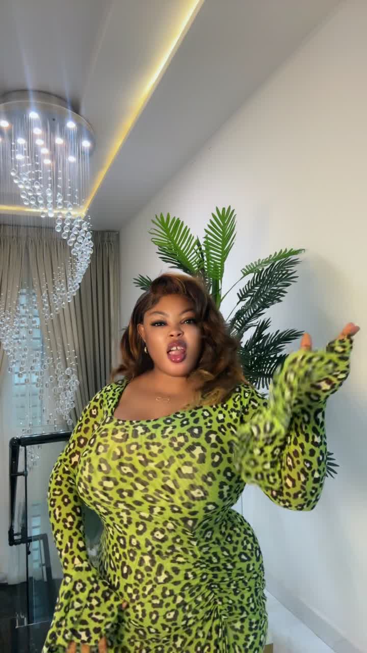 @Queen Funkiliciouz