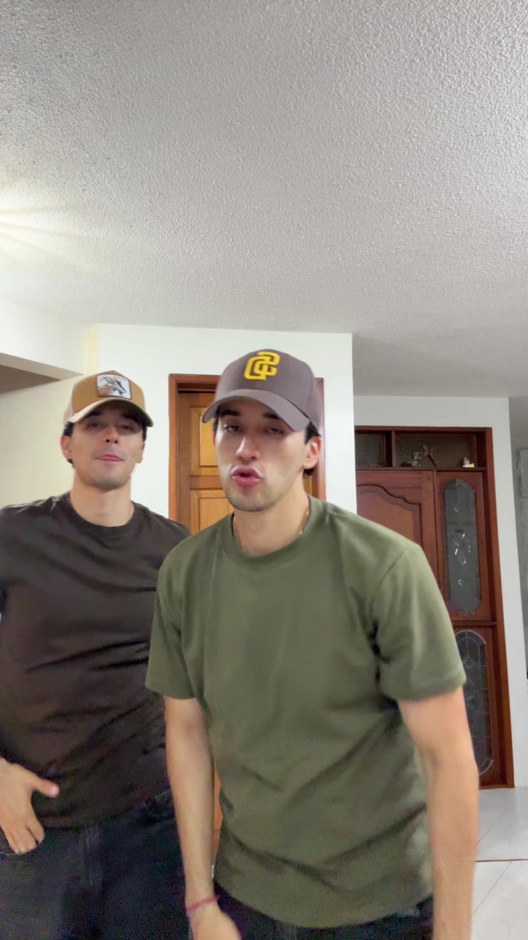 @Zavaleta