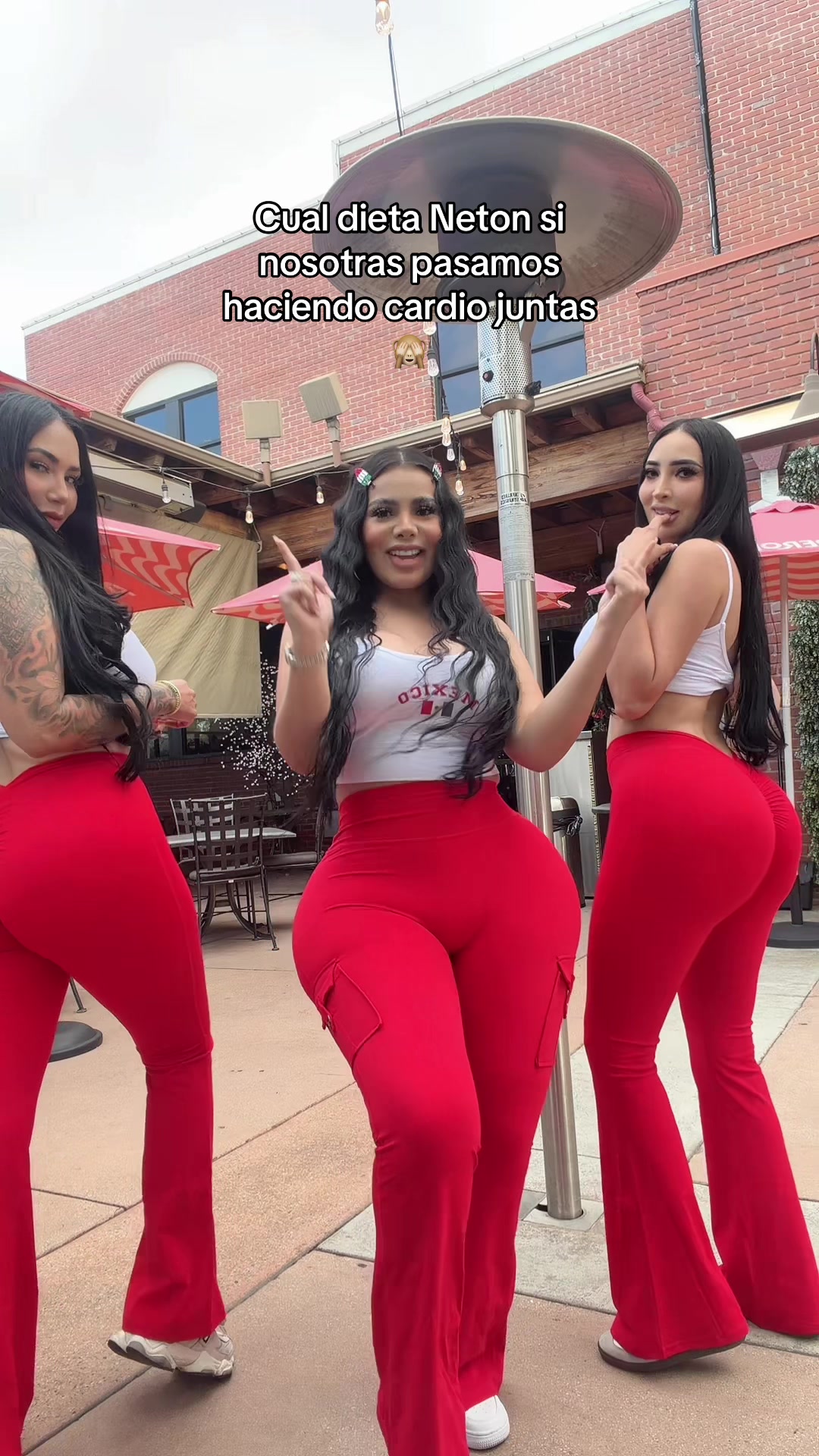 @Dollmelly